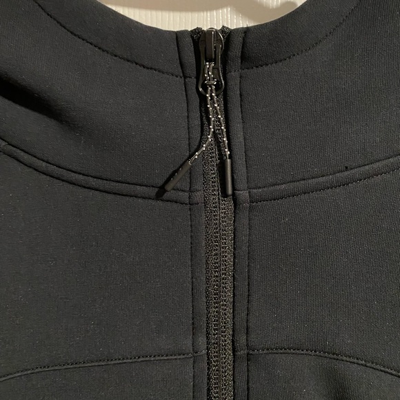 Alphalete Elements Crop Zip Jacket - Picture 7 of 11